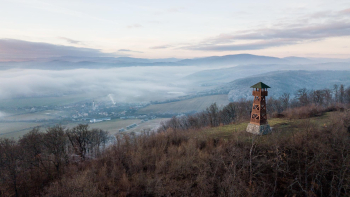 Čerenčany - Nižný a Vyšný Skálnik -Hrachovo - Selce - Hrnčiarska Ves - Sušany
